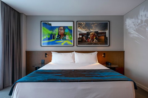 The Adnate Perth - Art Series - Schoolies Week Accommodation 13