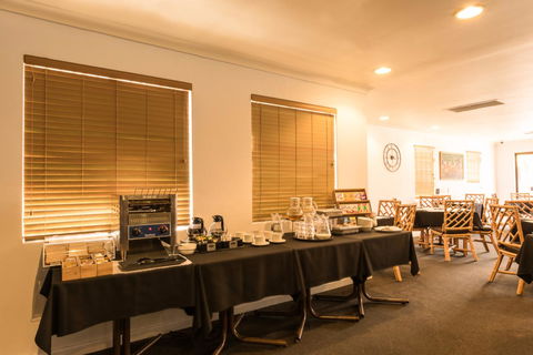Sanno Marracoonda Perth Airport Hotel - Schoolies Week Accommodation 9