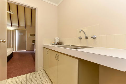 Sanno Marracoonda Perth Airport Hotel - Schoolies Week Accommodation 21
