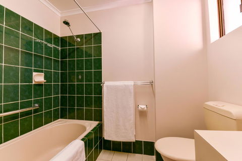 Sanno Marracoonda Perth Airport Hotel - Schoolies Week Accommodation 15