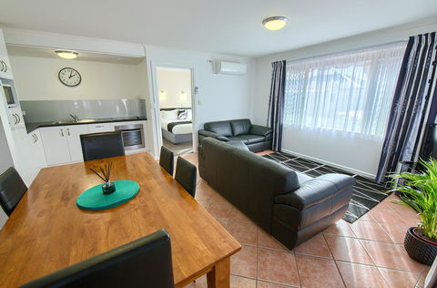 Pelicans Albany Middleton Beach - Schoolies Week Accommodation 9