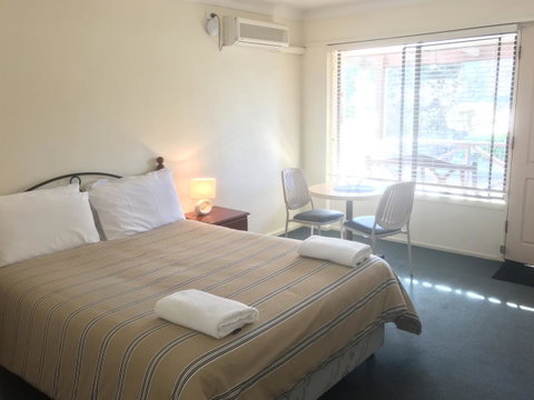 Karri Forest Motel - Schoolies Week Accommodation 24