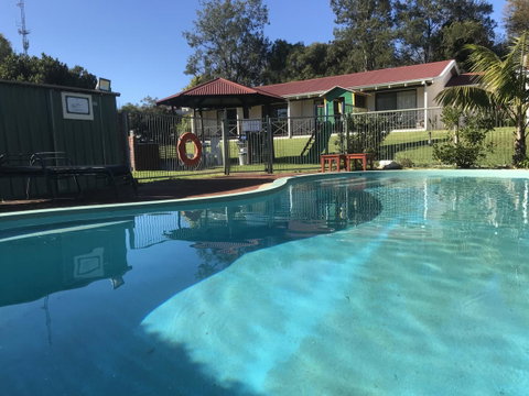 Karri Forest Motel - Schoolies Week Accommodation 1
