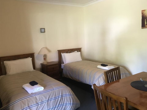 Karri Forest Motel - Schoolies Week Accommodation 25