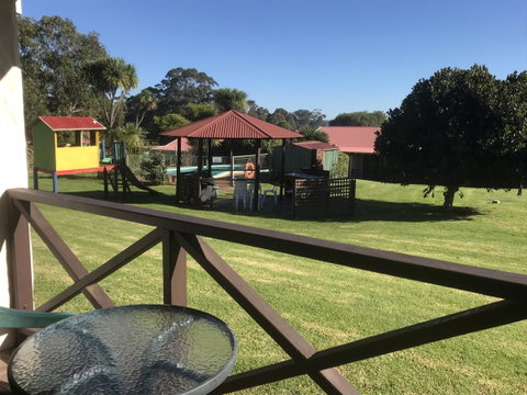 Karri Forest Motel - Schoolies Week Accommodation 13