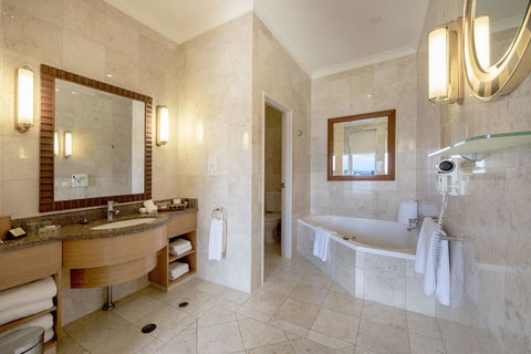 Duxton Hotel Perth - Schoolies Week Accommodation 14