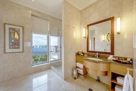 Duxton Hotel Perth - Schoolies Week Accommodation 13