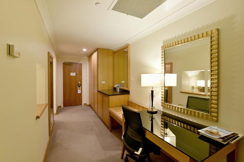 Duxton Hotel Perth - Schoolies Week Accommodation 11