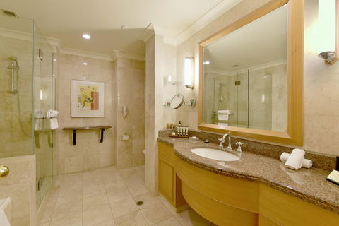 Duxton Hotel Perth - Schoolies Week Accommodation 18