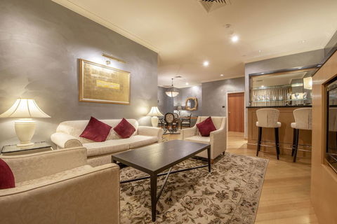 Duxton Hotel Perth - Schoolies Week Accommodation 16