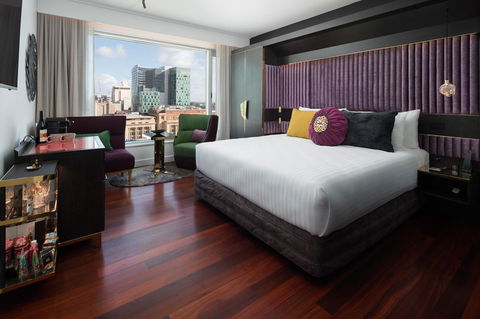 QT Perth - Schoolies Week Accommodation 1