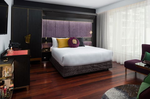 QT Perth - Schoolies Week Accommodation 23