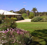 Rayanne Homestead - Schoolies Week Accommodation