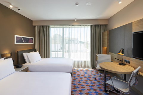 Doubletree By Hilton Perth Northbridge - Schoolies Week Accommodation 2