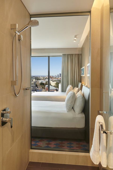 Doubletree By Hilton Perth Northbridge - Schoolies Week Accommodation 8
