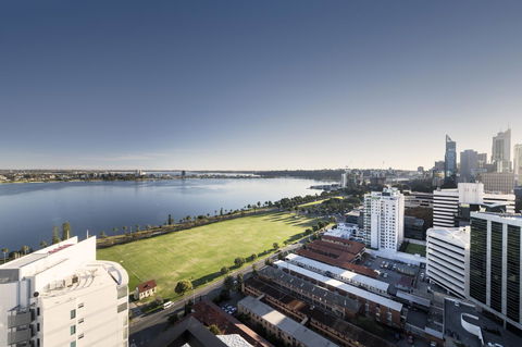 Pan Pacific Perth - Schoolies Week Accommodation 19
