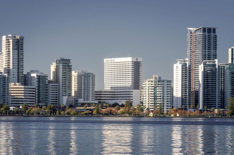 Pan Pacific Perth - Schoolies Week Accommodation 0