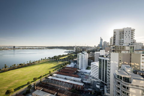 Pan Pacific Perth - Schoolies Week Accommodation 8