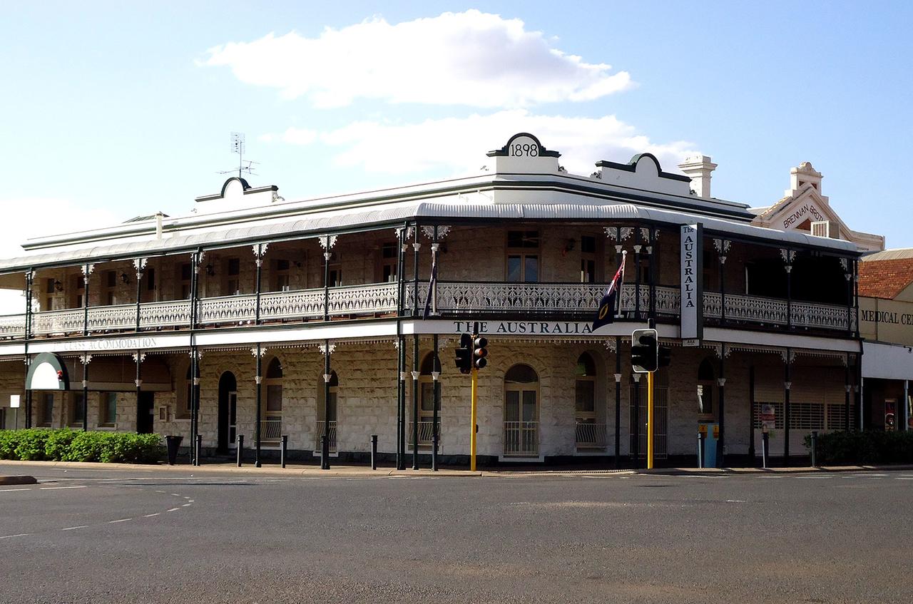  Schoolies Week Accommodation