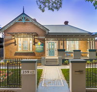 Blue Door Apartments - Schoolies Week Accommodation