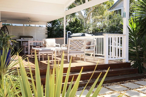 Calming Waters - Pet Friendly - Community Pool - Schoolies Week Accommodation 30