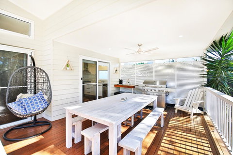 Calming Waters - Pet Friendly - Community Pool - Schoolies Week Accommodation 26
