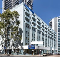 Comfort Inn  Suites Goodearth Perth - Schoolies Week Accommodation