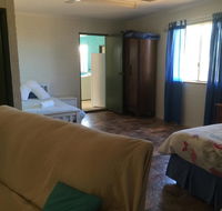 Surf Shack - Schoolies Week Accommodation