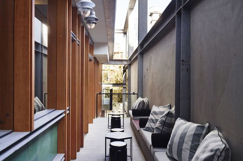 Alex Hotel - Schoolies Week Accommodation 24