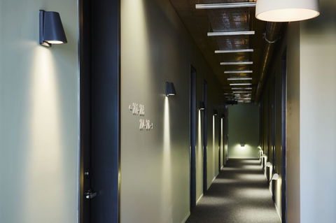 Alex Hotel - Schoolies Week Accommodation 32