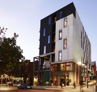 Alex Hotel - Schoolies Week Accommodation