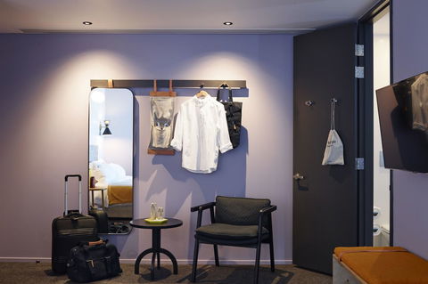 Alex Hotel - Schoolies Week Accommodation 11