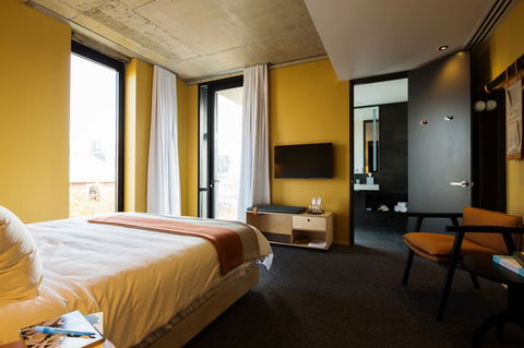 Alex Hotel - Schoolies Week Accommodation 23