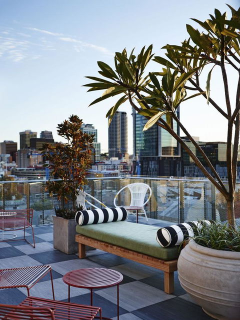 Alex Hotel - Schoolies Week Accommodation 31