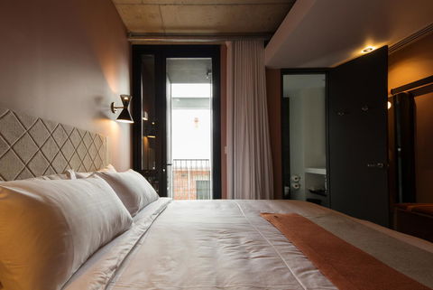 Alex Hotel - Schoolies Week Accommodation 37