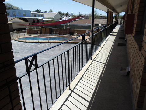 Ben Chifley Motor Inn - Schoolies Week Accommodation 34