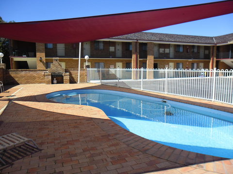 Ben Chifley Motor Inn - Schoolies Week Accommodation 32