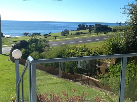 Narooma Golfers Lodge - Schoolies Week Accommodation 39