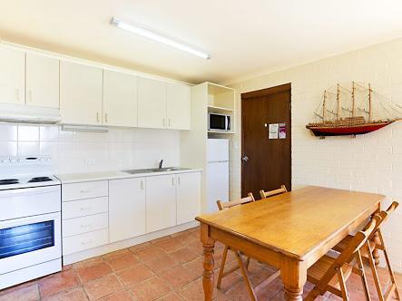 Narooma Golfers Lodge - Schoolies Week Accommodation 31