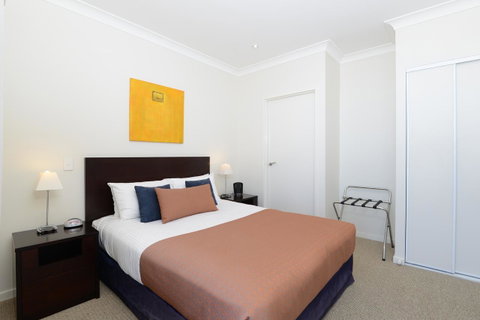 Macquarie Waters Boutique Apartment Hotel - Schoolies Week Accommodation 12