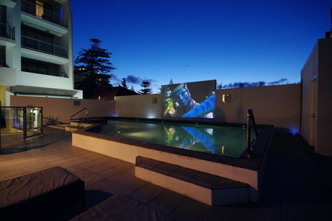 Macquarie Waters Boutique Apartment Hotel - Schoolies Week Accommodation 14