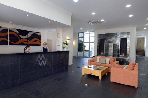 Macquarie Waters Boutique Apartment Hotel - Schoolies Week Accommodation 13