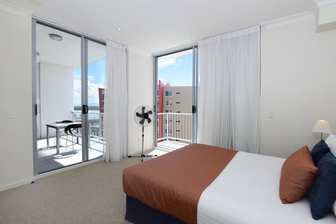 Macquarie Waters Boutique Apartment Hotel - Schoolies Week Accommodation 29