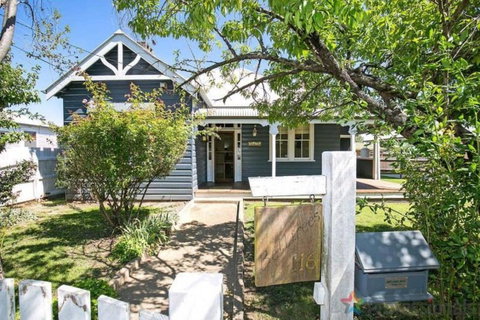 Belltrees - Schoolies Week Accommodation 0