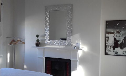 182 Anson Street - Schoolies Week Accommodation 9