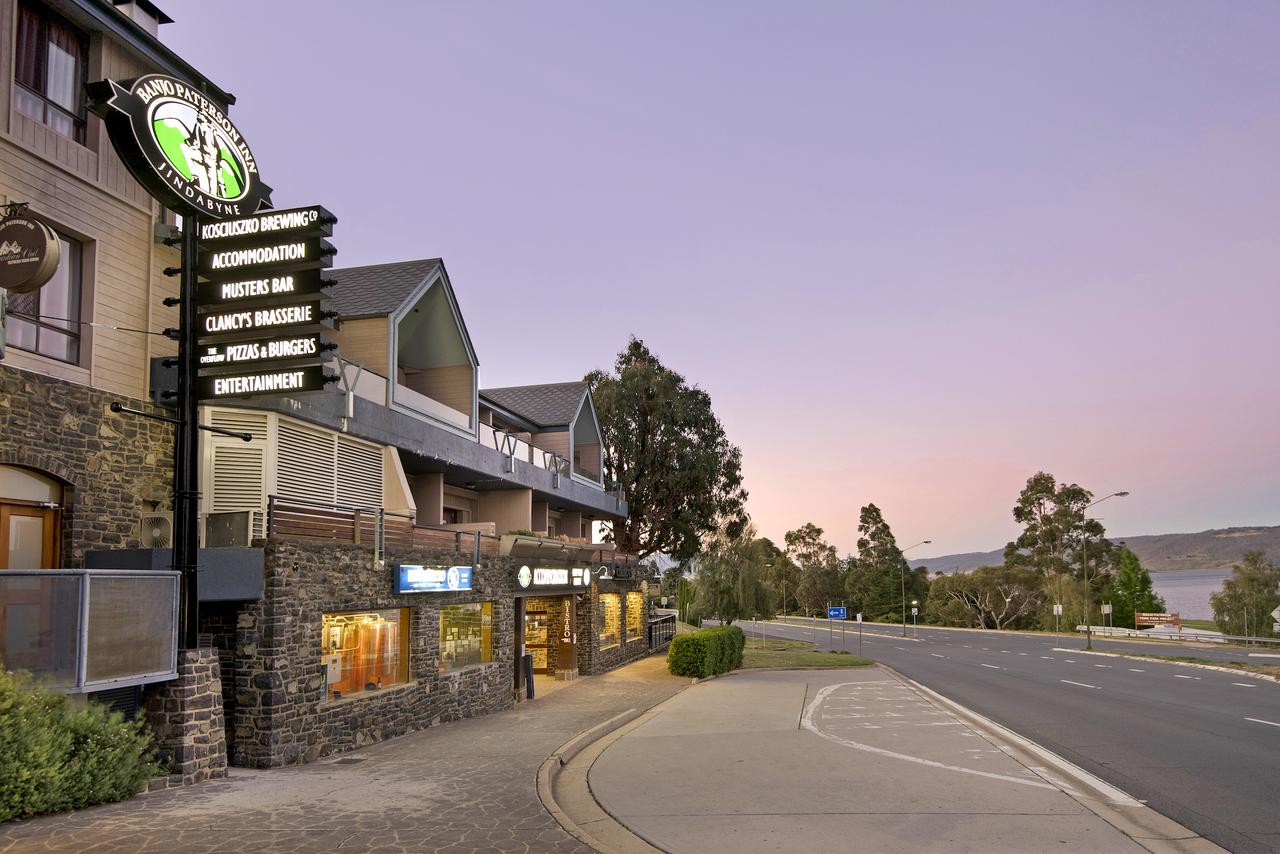 Jindabyne NSW Schoolies Week Accommodation