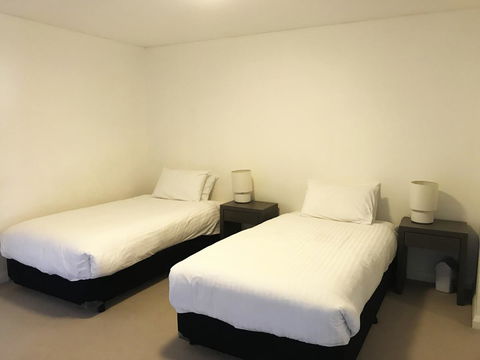 Wyndel Apartments Sydney CBD - Bond - Schoolies Week Accommodation 1