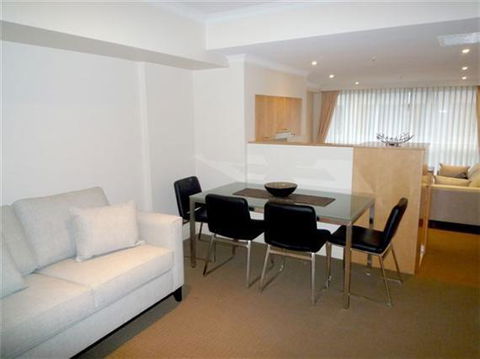 Wyndel Apartments Sydney CBD - Bond - Schoolies Week Accommodation 12