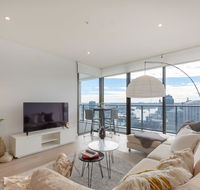 High Rise apt in Heart of Sydney wt Harbour View - Schoolies Week Accommodation