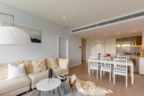 High Rise Apt In Heart Of Sydney Wt Harbour View - Schoolies Week Accommodation 13